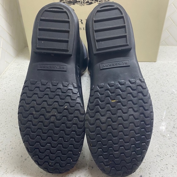 Burberry Rainboot Black Mid Buckle Rubber Sz 35 - Picture 10 of 11